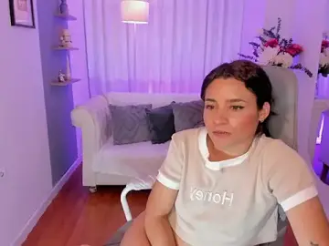 Stripchat Live Sex of hanna_mils
