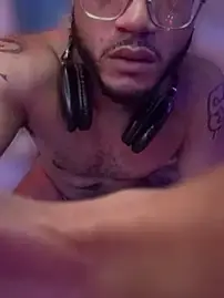 Stripchat Best Webcam of KY_Sir35