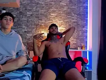 Stripchat Sex Cam of TheimperialBoys77