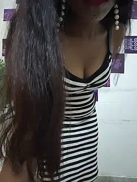 Stripchat Free Live Porn of Alisha_Babyy