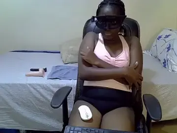 Stripchat Nude Webcam of QueenJelly_Sexy