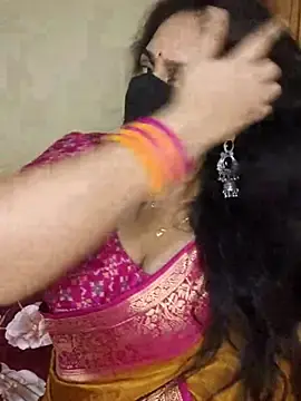 Stripchat Adult Webcams of Sravvi499