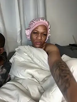 Stripchat Free Porn Cam of BonnyMolhada