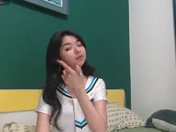 Stripchat Live Sex Cam of Shy_Kira
