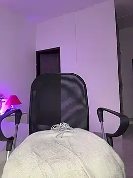 Stripchat Sex Chat of Mirandaa_Rogers
