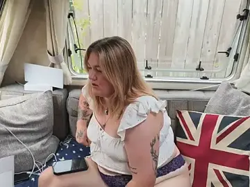 Stripchat Sex Cam of British__Rosie