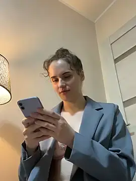 Stripchat Nude Webcam of MilkyMinii