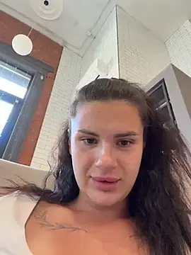 Stripchat Free Live Porn of MiraReach