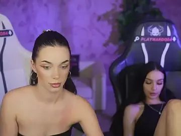 Stripchat Free Porn Cam of Mila_Rose054