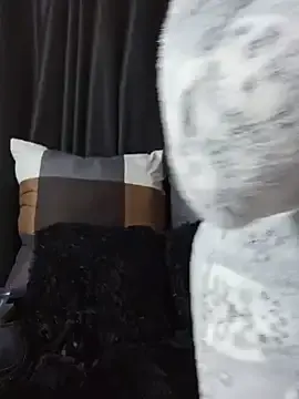 Stripchat Free Porn Cam of Sensual_indian7