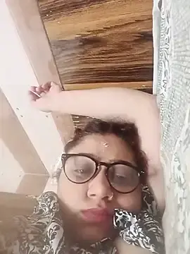 Stripchat Free Porn Cam of yourchahat27