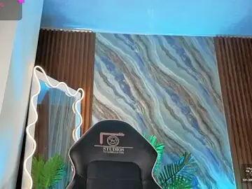 Stripchat Free Porn Cam of penelope_tay1