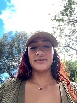 Stripchat Free Live Porn of ariiel_