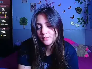 Stripchat Sex Cam of emily_cooper_t