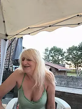 Stripchat Sex Chat of Heidiblueeyes