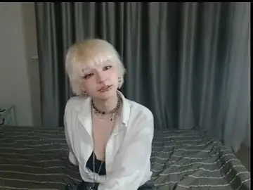 Stripchat Adult Video Chat of RoxyLien
