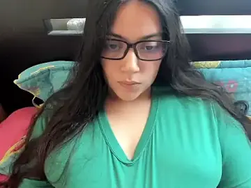 Stripchat Adult Webcam of roniewester