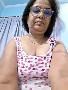 Stripchat Free Porn Cam of Priya-696