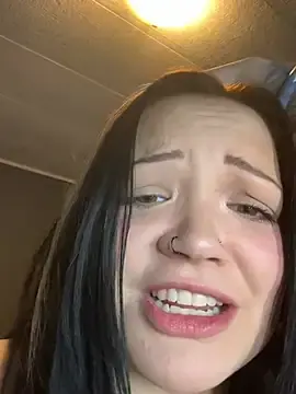 Stripchat Sex Cam of skinwalkingzombie