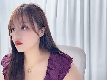 Stripchat Free Porn Cam of Qingqing19