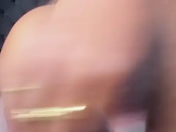 Stripchat Adult Webcam of YayaHilton