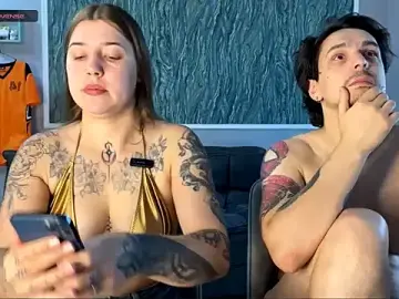 Stripchat Sex Cam of Miley_and_Michael