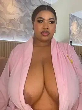 Stripchat Sex Cam of AinaraJimenez