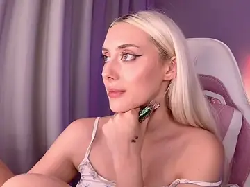 Stripchat Live Sex of LoryWood
