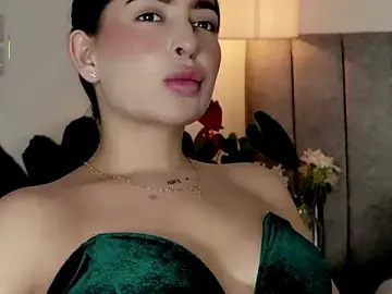 Stripchat Sex Cam of caralella