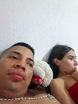 Stripchat Live Sex Cam of Ariaest