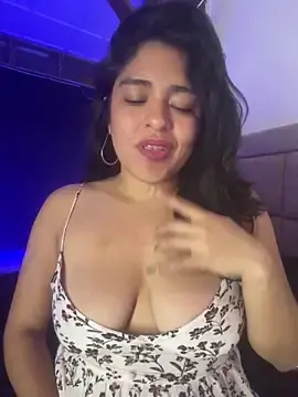 Stripchat Nude Webcam of EmilyNoir1