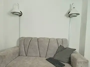 Stripchat Live Sex Cam of natachy_18