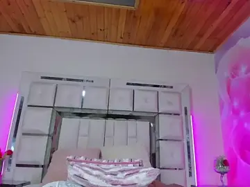 Stripchat Sex Cam of mia_peyton