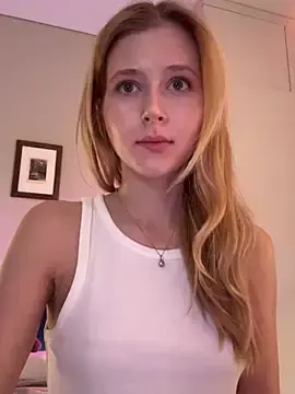 Stripchat Free Live Porn of LunaRase