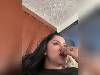 Xlovecam Live Sex Cam of CharlotteDevereaux