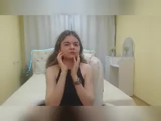 Xlovecam Free Live Porn of TinaRedly