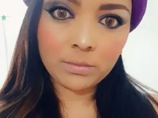 Xlovecam Live Porn of NadiaBaudX