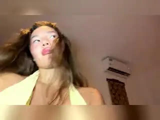 Xlovecam Sex Chat of MyrtisTonti