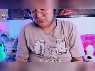 Xlovecam Adult Webcam of LuckyLeahh