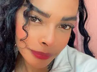 Xlovecam Live Sex Cam of EmmaEbony