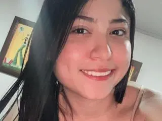 Xlovecam Best Webcam of LuciaAker