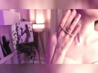 Xlovecam Free Live Porn of DierdreLorenzano