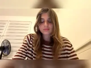 Xlovecam Sex Chat of KarieMestler
