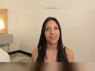 Xlovecam Live Sex Cam of EmmaEstreilla