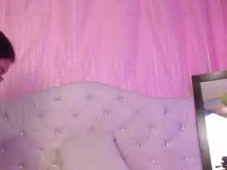 Xlovecam Free Porn Cam of ElizabethMorrison