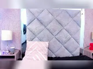Xlovecam Sex Cam of LilithDesire